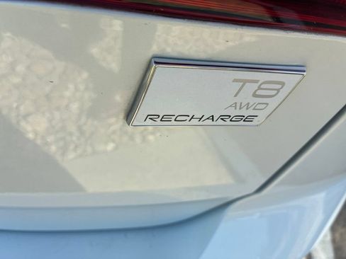 Used 2023 Volvo XC60 T8 Plus AWD/4WD image 3