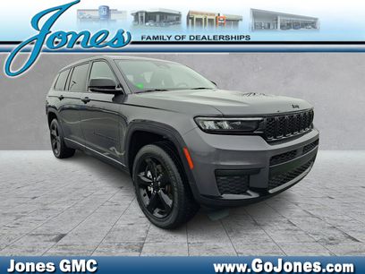 Used 2023 Jeep Grand Cherokee L Laredo