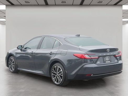 Used 2026 Toyota Camry XLE w/ Premium Package AWD/4WD image 4