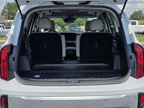 Used 2024 Kia Telluride S w/ S Sunroof Package FWD image 30