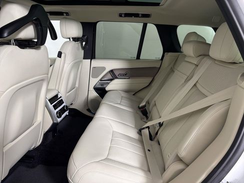New 2026 Land Rover Range Rover SE image 26