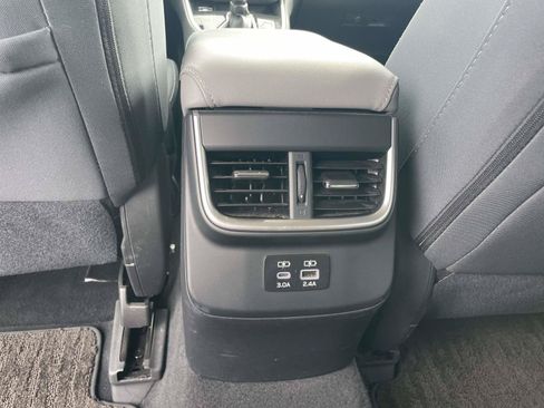 Used 2024 Subaru Outback Premium AWD/4WD image 14