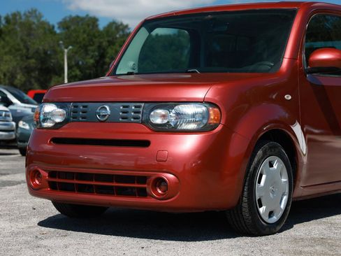 Used 2011 Nissan Cube 1.8 S w/ Interior Designer Pkg FWD image 24