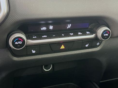 Used 2025 MAZDA CX-50 AWD 2.5 S w/ Premium Package image 24