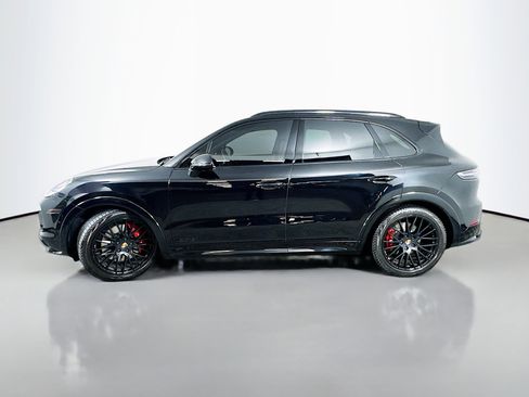 Used 2023 Porsche Cayenne GTS image 4