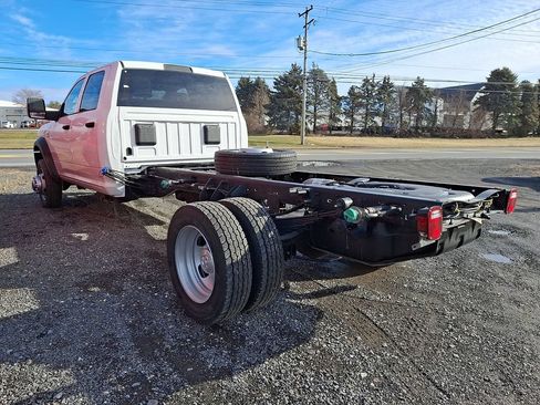New 2026 RAM 5500 Tradesman w/ Chrome Appearance Group AWD/4WD image 3