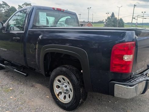 Used 2009 Chevrolet Silverado 1500 W/T RWD image 3