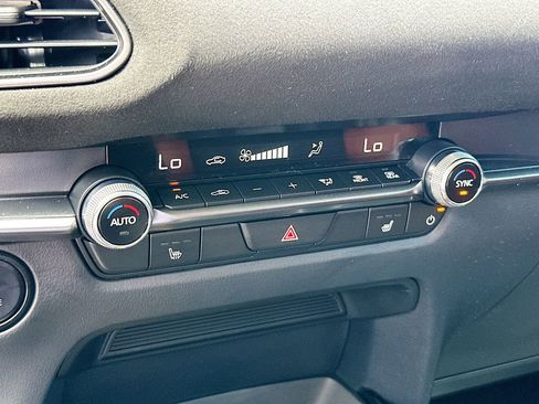 Used 2025 MAZDA CX-30 Carbon image 16