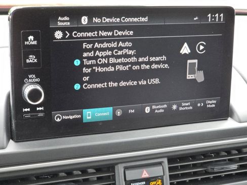 Certified 2025 Honda Pilot Black Edition image 8