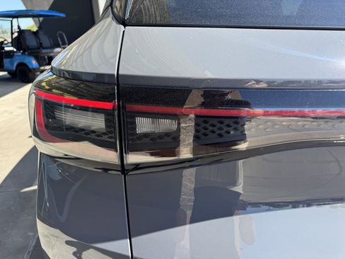 Used 2023 Volkswagen ID.4 Pro S image 14