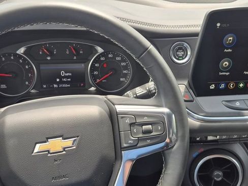 Used 2024 Chevrolet Blazer LT w/ LPO, Black Grille Bar Package AWD/4WD image 8