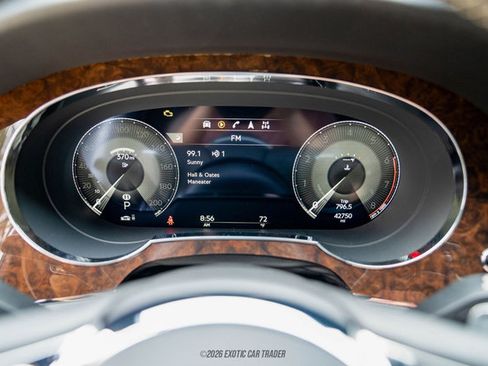 Used 2022 Bentley Bentayga Speed image 29