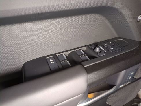 New 2026 Land Rover Defender 110 X image 12