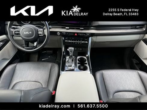 Certified 2024 Kia Carnival EX FWD image 11