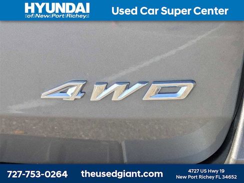 Used 2023 Ford Explorer XLT w/ Equipment Group 202A image 14