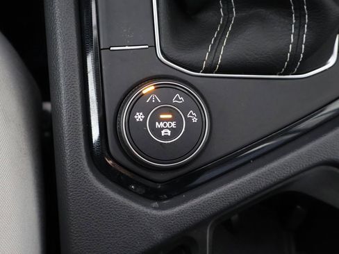 Used 2025 Volkswagen Taos S image 47