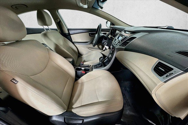 Used 2015 Hyundai Elantra SE FWD image 23