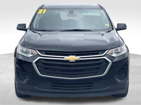 Used 2021 Chevrolet Traverse LS image 9