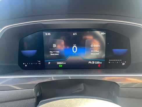 Used 2022 Volkswagen Tiguan SE R-Line image 18