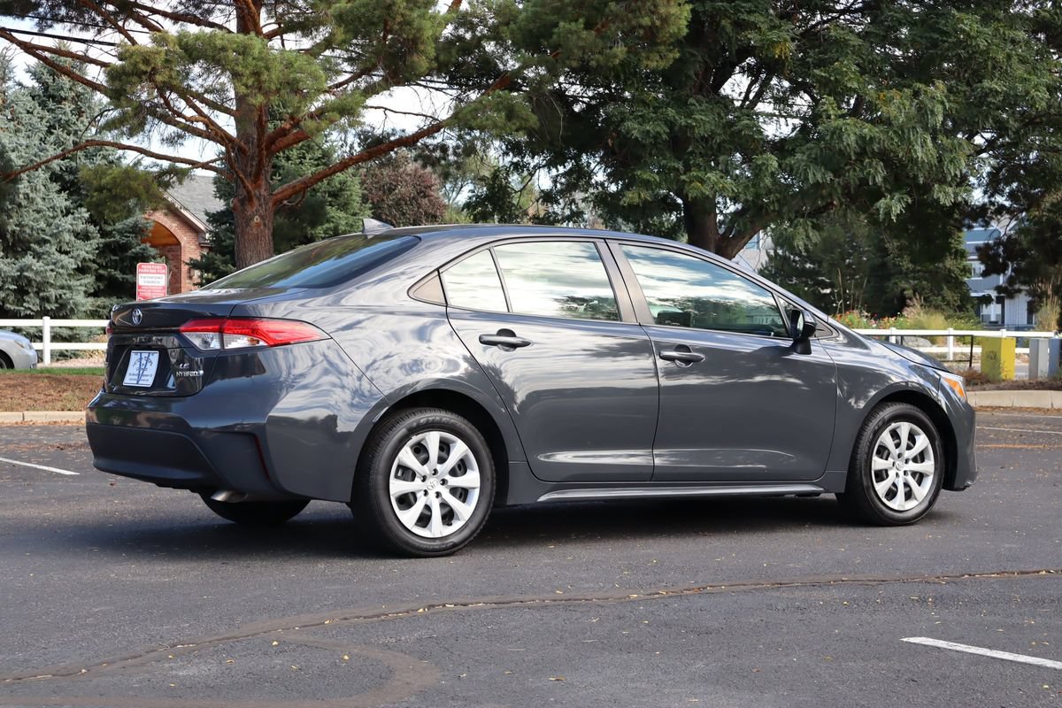 Used 2023 Toyota Corolla LE FWD image 5