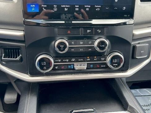 Used 2023 Ford Expedition Max XLT AWD/4WD image 18