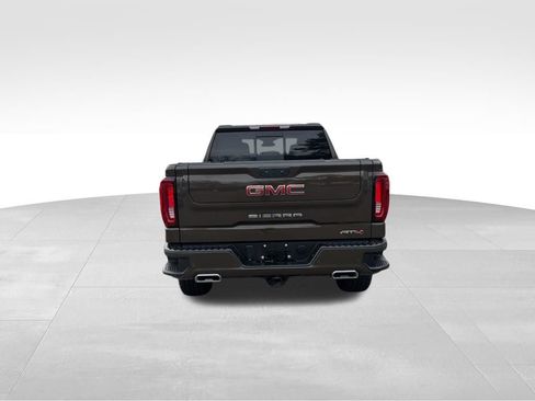 Used 2023 GMC Sierra 1500 AT4 w/ AT4 Preferred Package image 4