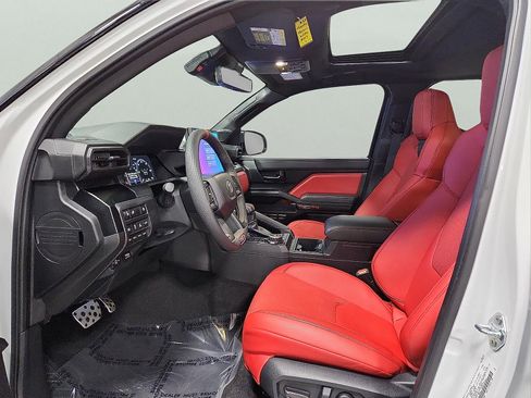 Certified 2025 Toyota Tacoma TRD Pro AWD/4WD image 13