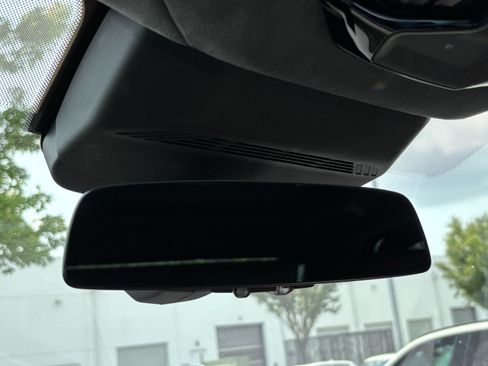 Certified 2023 BMW i7 xDrive60 AWD/4WD image 27