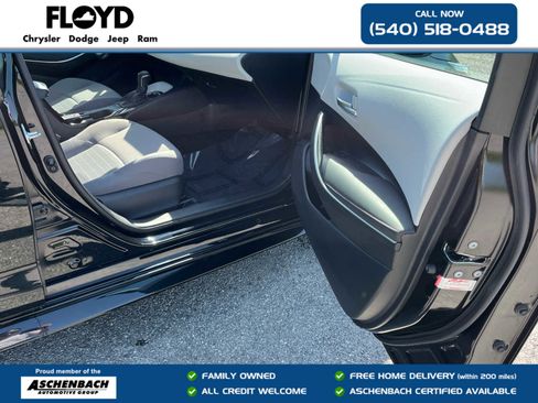 Used 2024 Toyota Corolla SE FWD image 31
