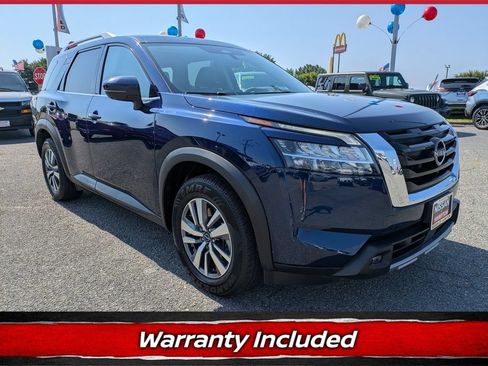 Certified 2023 Nissan Pathfinder SL FWD image 1
