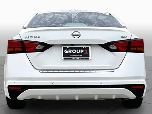 Used 2023 Nissan Altima 2.5 SV FWD image 5