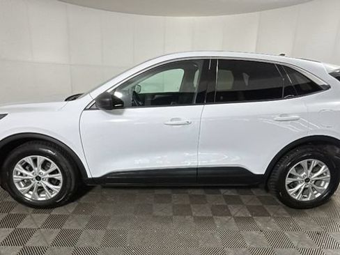Used 2023 Ford Escape Active w/ Cold Weather Package FWD image 5