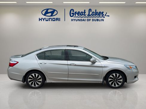 Used 2015 Honda Accord Touring image 6