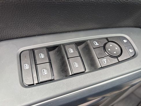 Used 2023 Nissan Pathfinder Rock Creek AWD/4WD image 26