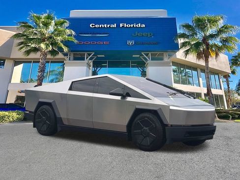 Used 2024 Tesla Cybertruck AWD Crew Cab image 2