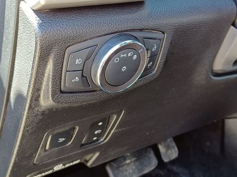 Used 2019 Ford F350 Lariat w/ Lariat Ultimate Package AWD/4WD image 15