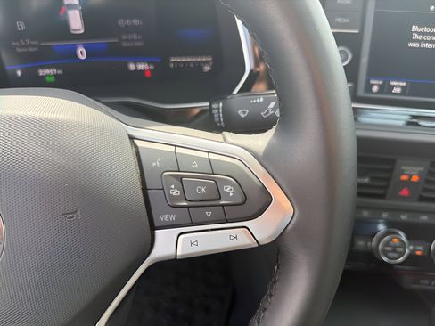 Used 2022 Volkswagen Jetta SE image 14