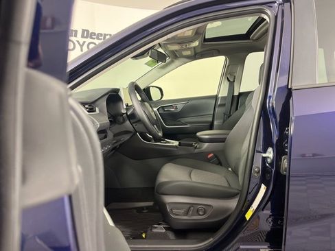 Used 2025 Toyota RAV4 XLE w/ Convenience Package image 3