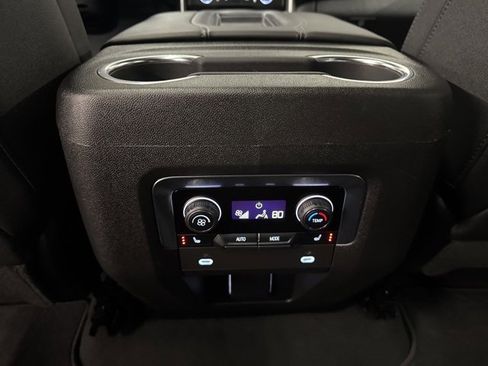 Used 2023 Chevrolet Tahoe Z71 w/ Luxury Package image 23