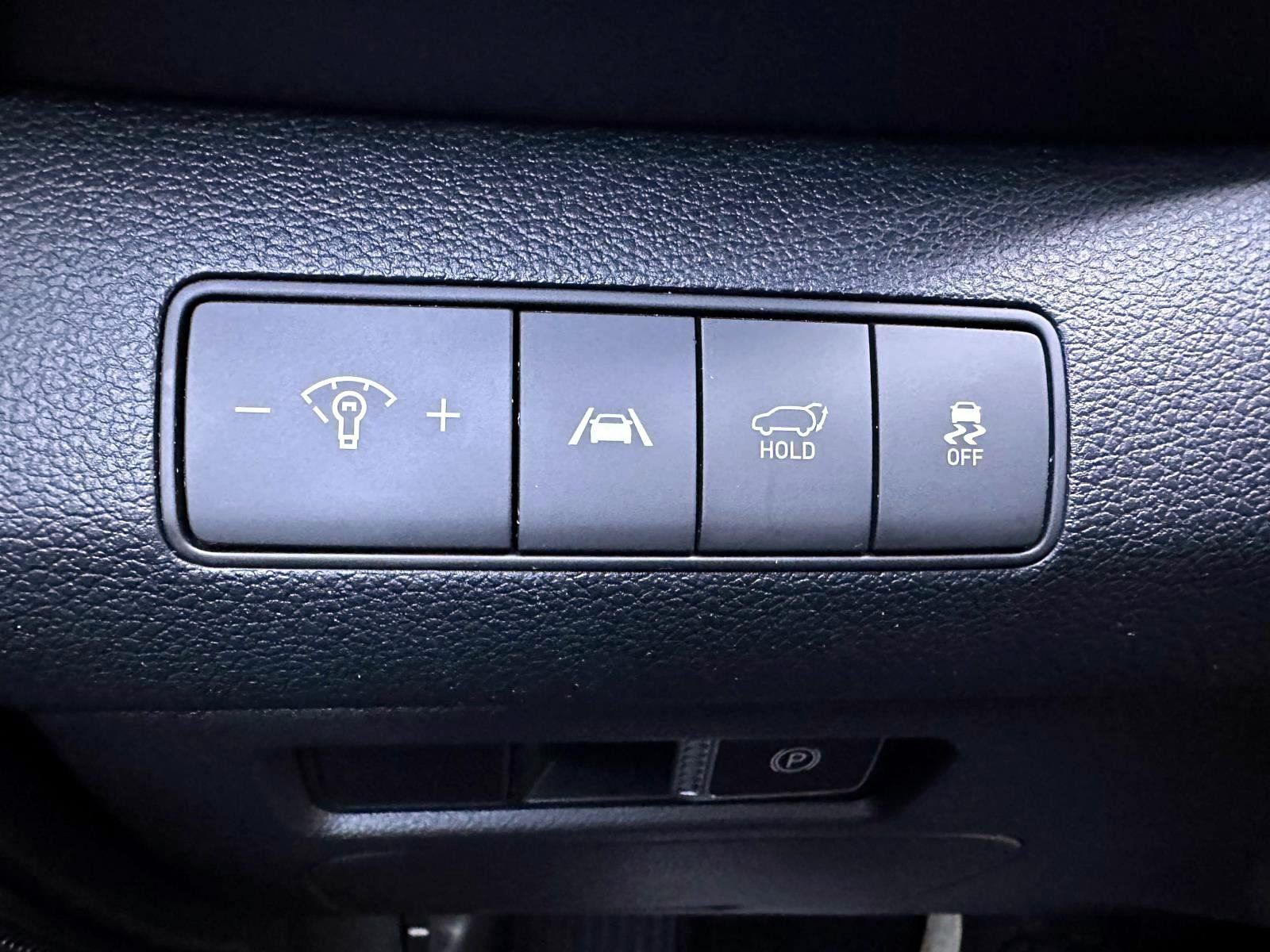 Used 2023 Hyundai Santa Fe SEL AWD/4WD image 16