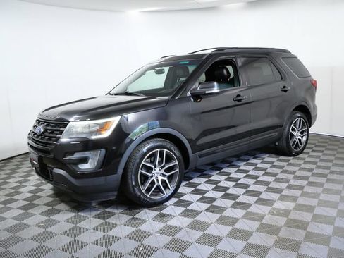 Used 2016 Ford Explorer Sport AWD/4WD image 5