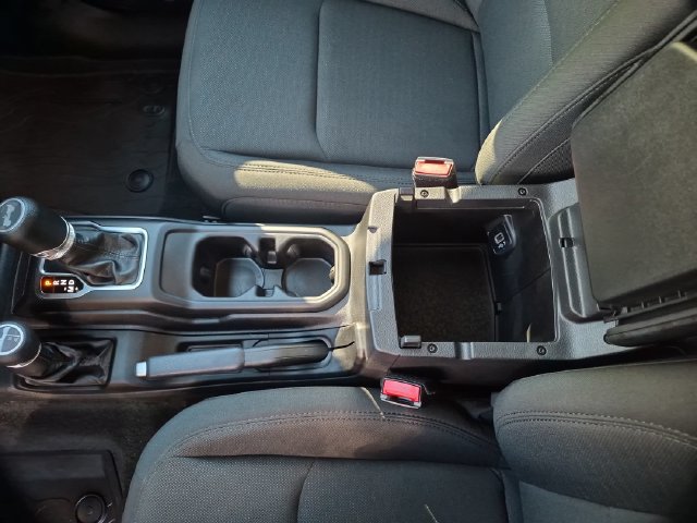 Used 2021 Jeep Wrangler Unlimited Sport AWD/4WD image 15