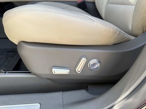 Certified 2025 Lincoln Nautilus Premier image 14