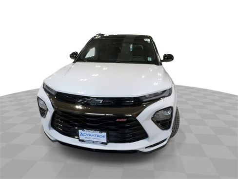 Certified 2023 Chevrolet TrailBlazer RS w/ Sun and Liftgate Package image 3