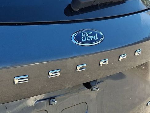 Used 2023 Ford Escape ST-Line image 19