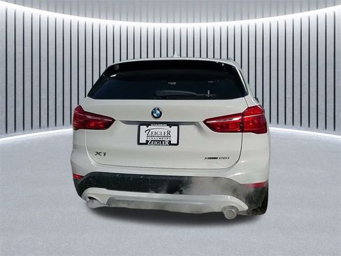 Used 2022 BMW X1 xDrive28i w/ Convenience Package image 9