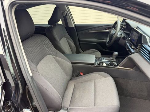 Used 2025 Toyota Camry LE w/ Convenience Package FWD image 26