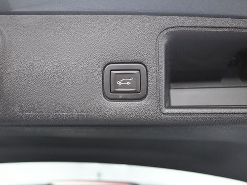 Used 2020 GMC Terrain SLE w/ Driver Convenience Package image 34