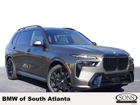 New 2025 BMW X7 xDrive40i w/ M Sport Package image 1
