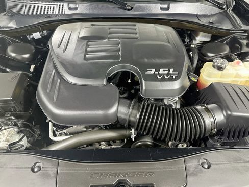 Certified 2022 Dodge Charger SXT w/ Blacktop Package RWD image 19